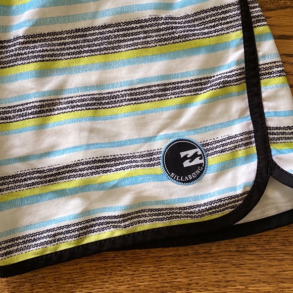 Billabong board shorts, size 29 - Picture 2 of 8